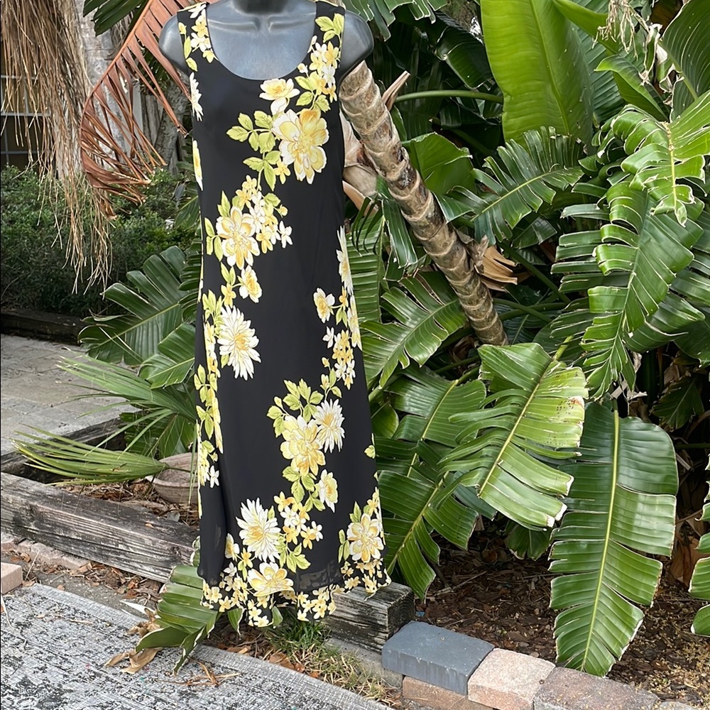 Bias cut dark floral sheath dress with bottom ruffle